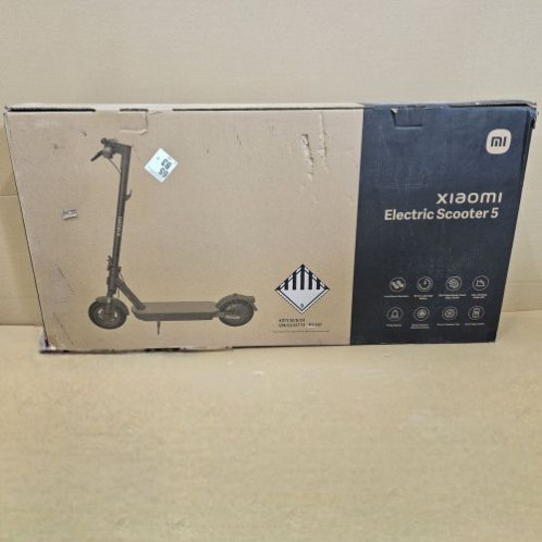 [Outlet Grade A] Xiaomi Mi Electric Scooter 5 Black EU BHR9618GL DO21900532-02
